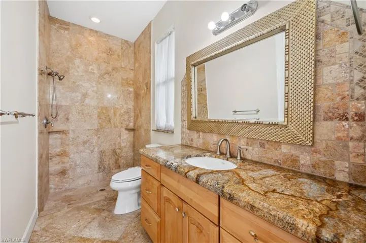 22  Timberland S CIR, Fort Myers, FL 33919
