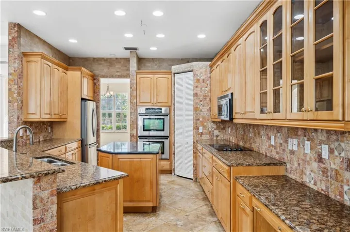 22  Timberland S CIR, Fort Myers, FL 33919