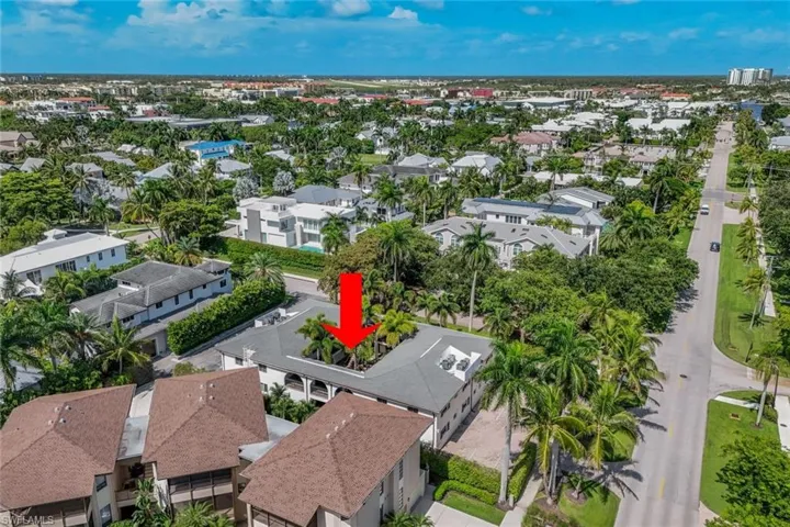 960 7th St S 105, Naples, Florida 34102