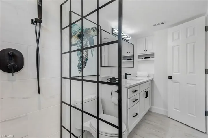 960 7th St S 105, Naples, Florida 34102