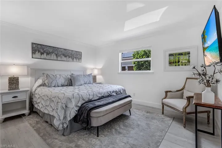 960 7th St S 105, Naples, Florida 34102