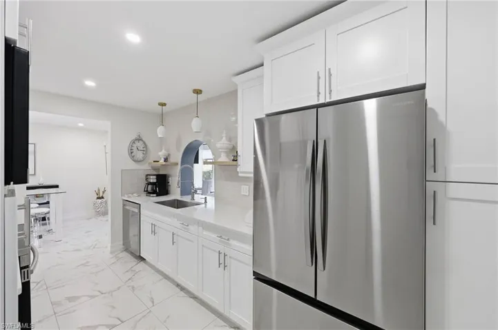 1034 Forest Lakes Dr 10c, Naples, Florida 34105