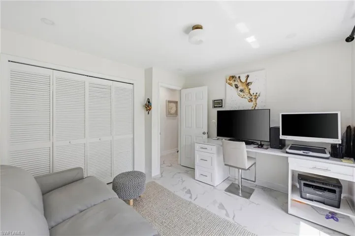 1034 Forest Lakes Dr 10c, Naples, Florida 34105
