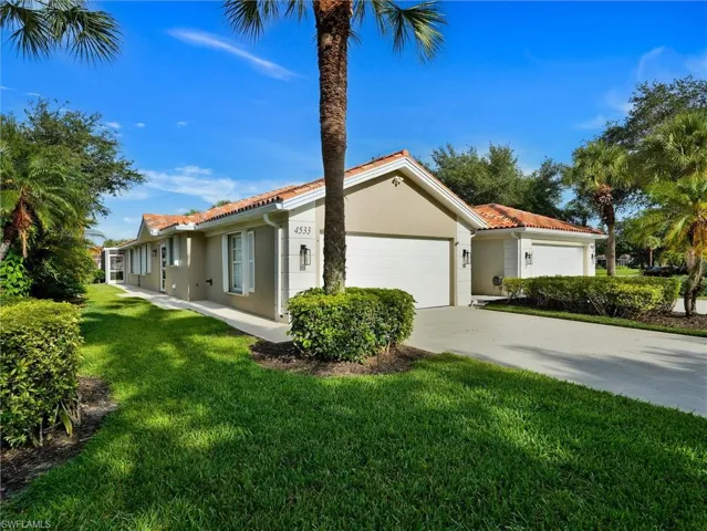 4533 Paseo Avila, Naples, Florida 34109