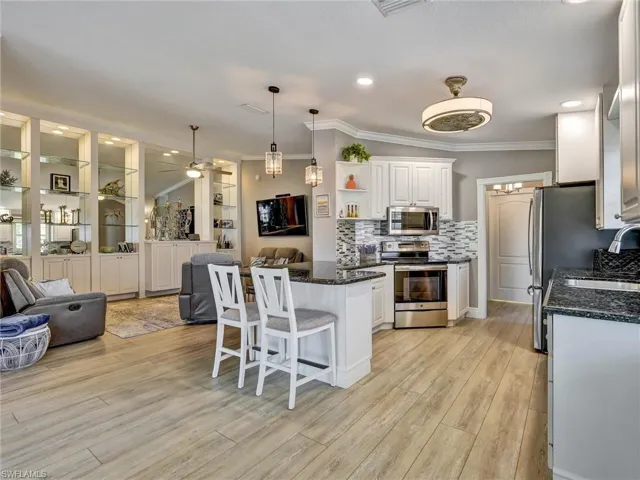4533 Paseo Avila, Naples, Florida 34109