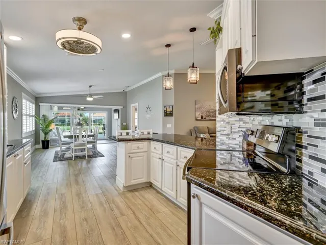 4533 Paseo Avila, Naples, Florida 34109
