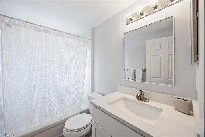 5040  Cedar Springs  DR, Naples, FL 34110