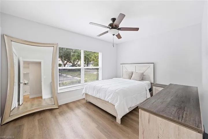 5040  Cedar Springs  DR, Naples, FL 34110