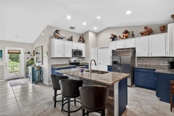 4150 Nw 39th Ave, Cape Coral, Florida 33993