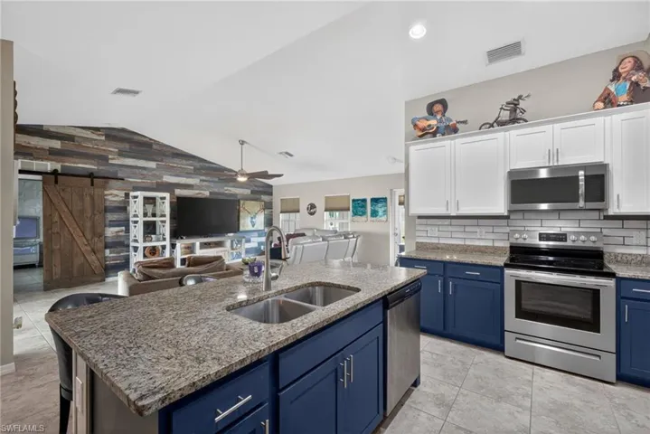 4150 Nw 39th Ave, Cape Coral, Florida 33993