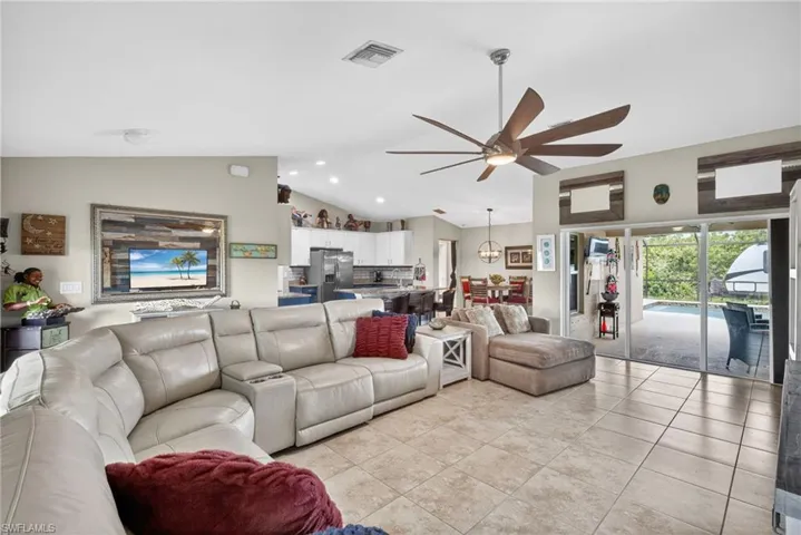4150 Nw 39th Ave, Cape Coral, Florida 33993