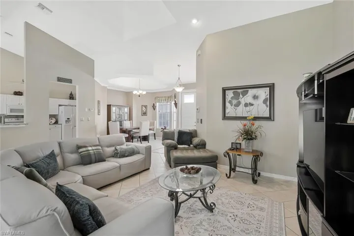 3830 Sw 15th Pl, Cape Coral, Florida 33914