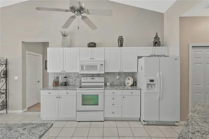 3830 Sw 15th Pl, Cape Coral, Florida 33914