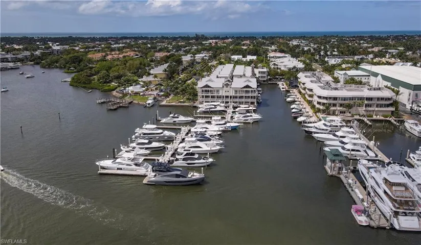1001 10th Ave S D2, Naples, Florida 34102