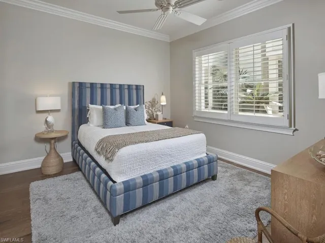 1001 10th Ave S D2, Naples, Florida 34102