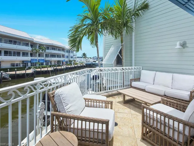1001 10th Ave S D2, Naples, Florida 34102