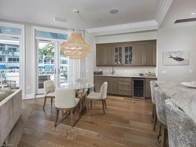 1001 10th Ave S D2, Naples, Florida 34102