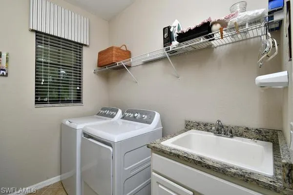 11608 Golden Oak Ter, Fort Myers, Florida 33913