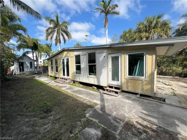 27540-27544 Big Bend Rd, Bonita Springs, Florida 34134