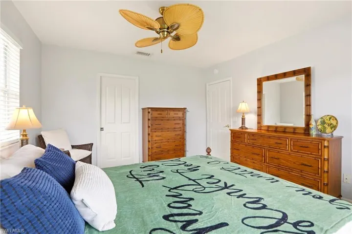 1723 Reuven Cir 2004, Naples, Florida 34112