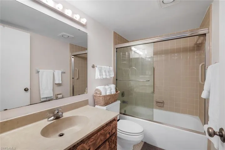 4253 Bay Beach Ln F1, Fort Myers Beach, Florida 33931