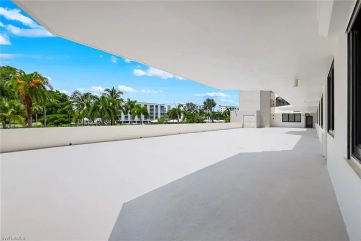 4253 Bay Beach Ln F1, Fort Myers Beach, Florida 33931