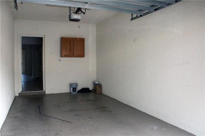 1 Car Garage