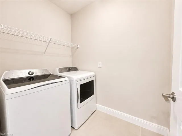 5046 Draco Cir, Other, Florida 34120
