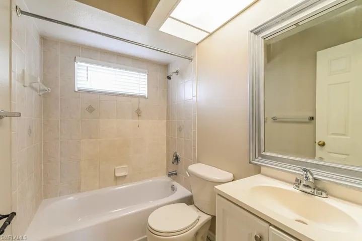 923 Se 34th Ter, Cape Coral, Florida 33904