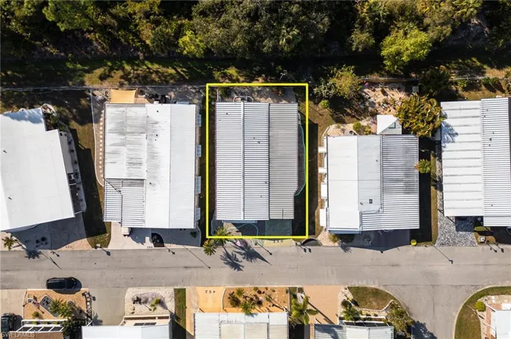 Aerial overview of property's location featuring property boundaries highlighted