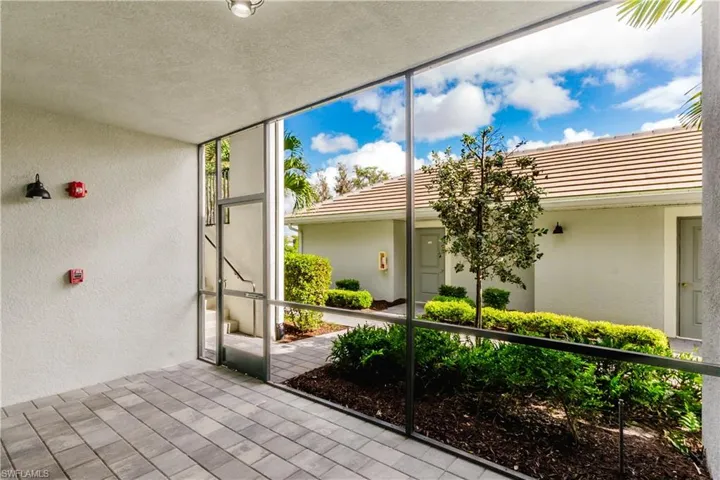 Front Lanai