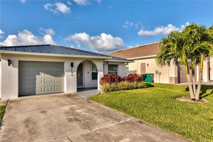 586 98th AVE N, NAPLES FL 34108