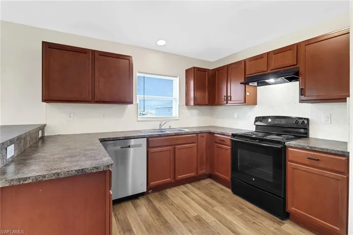 2017 NW 1st  AVE, Cape Coral, FL 33993