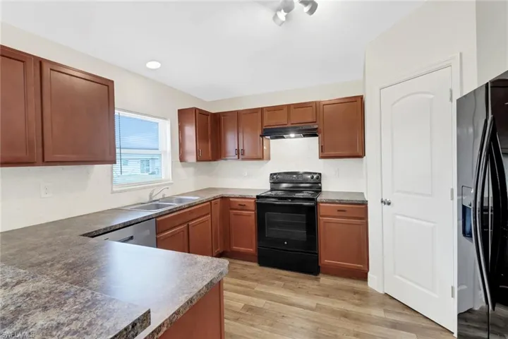 2017 NW 1st  AVE, Cape Coral, FL 33993