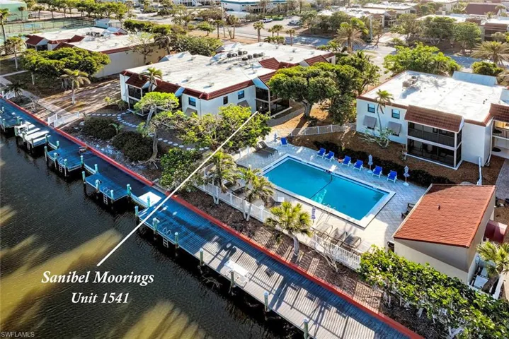 Drone / aerial view featuring a canal view