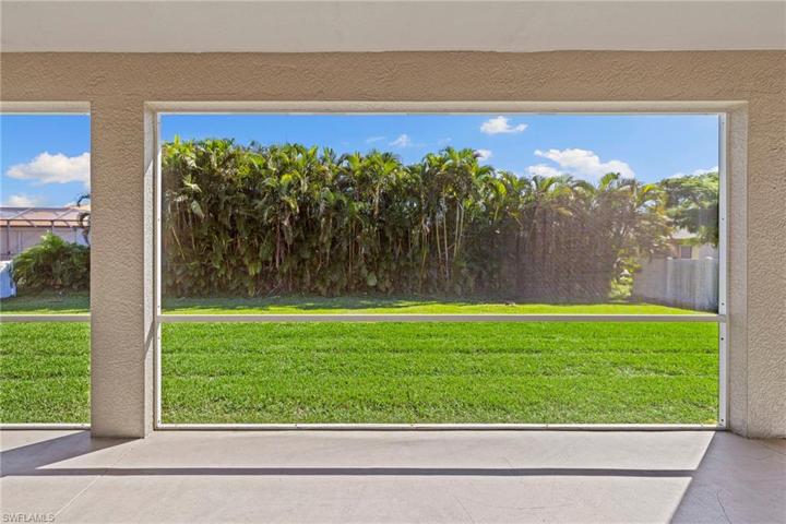 YOUR VIEW - PRIVATE and BEAUTIFUL!