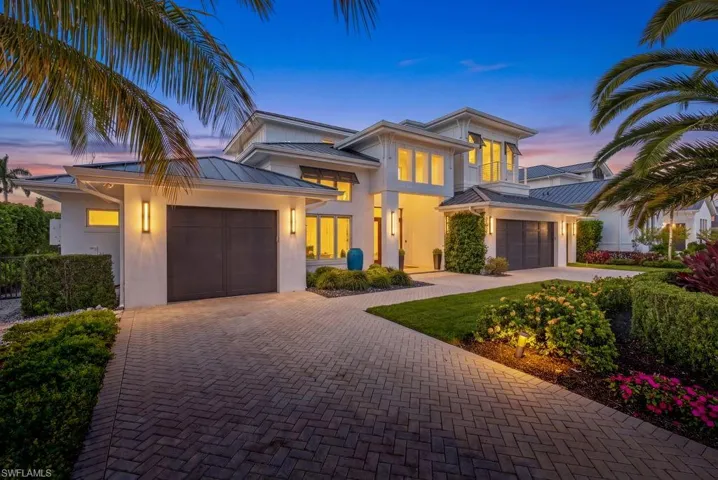 405 7th Ave N, Naples, Florida 34102