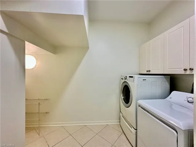 15031 Summit Place Cir 42, Naples, Florida 34119