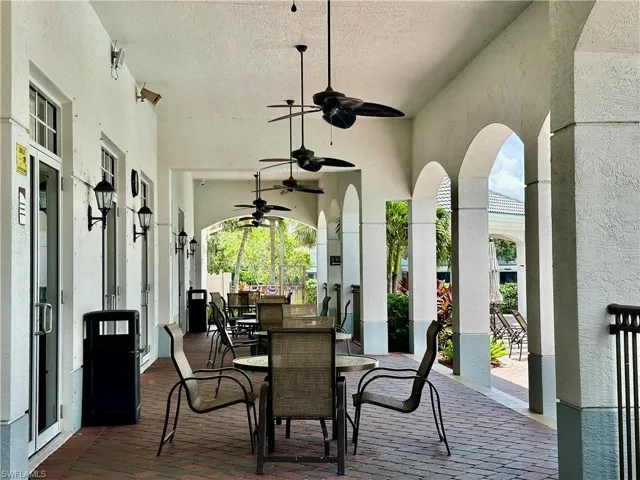 15031 Summit Place Cir 42, Naples, Florida 34119