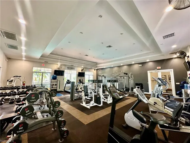 15031 Summit Place Cir 42, Naples, Florida 34119