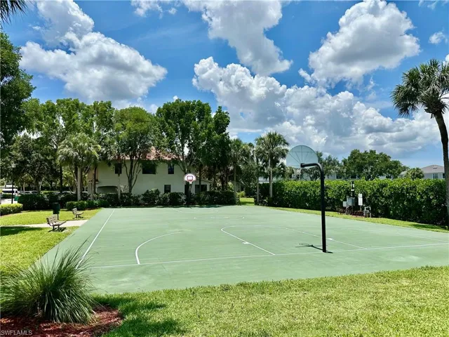 15031 Summit Place Cir 42, Naples, Florida 34119