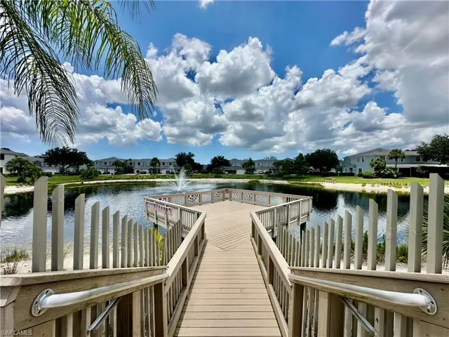 15031 Summit Place Cir 42, Naples, Florida 34119