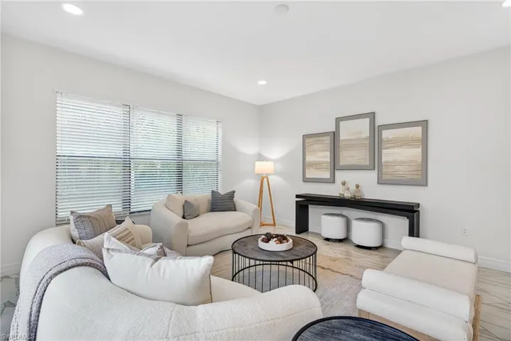 13852 Luna Dr, Naples, Florida 34109