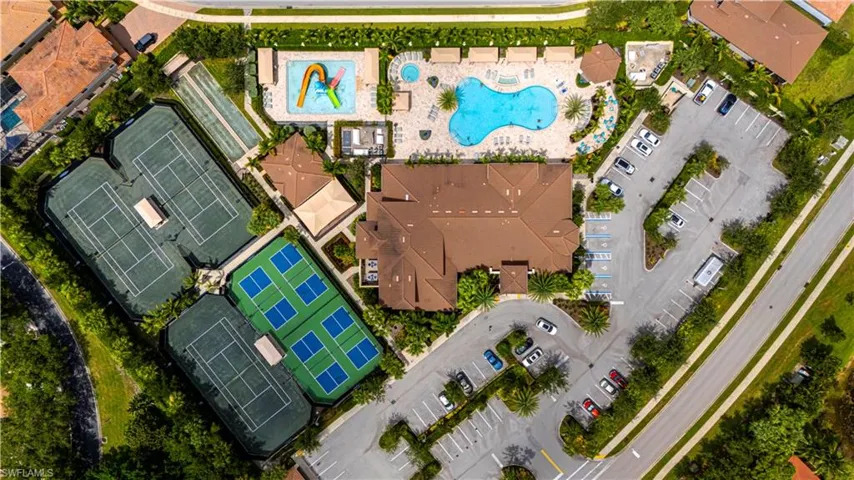 13852 Luna Dr, Naples, Florida 34109