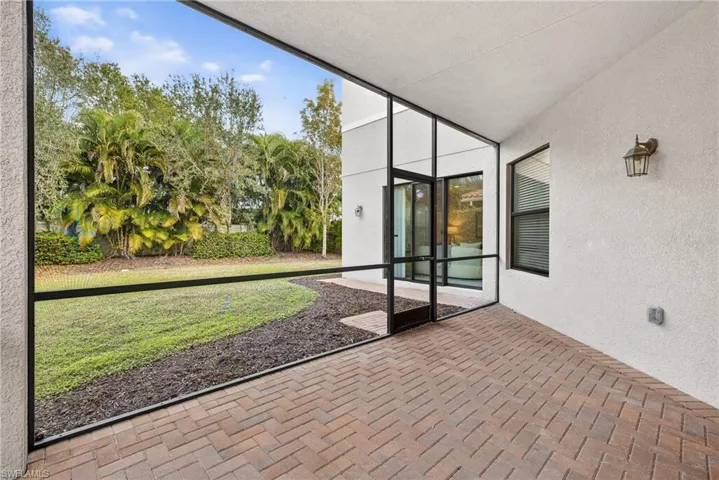 13852 Luna Dr, Naples, Florida 34109