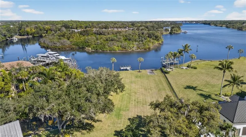 Drone / aerial view of Caloosahatchee River