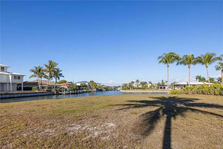 271 Randy Ln, Fort Myers Beach, Florida 33931