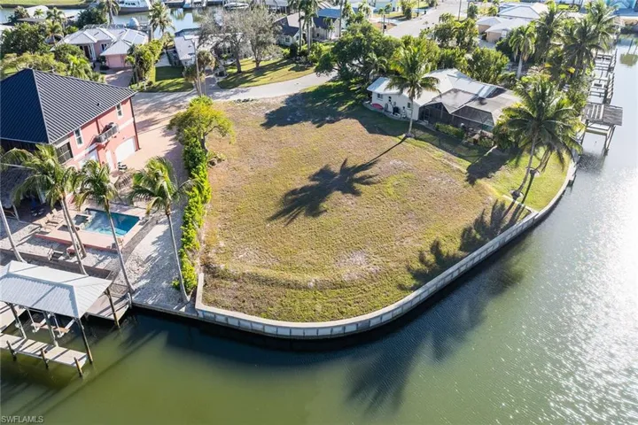 271 Randy Ln, Fort Myers Beach, Florida 33931