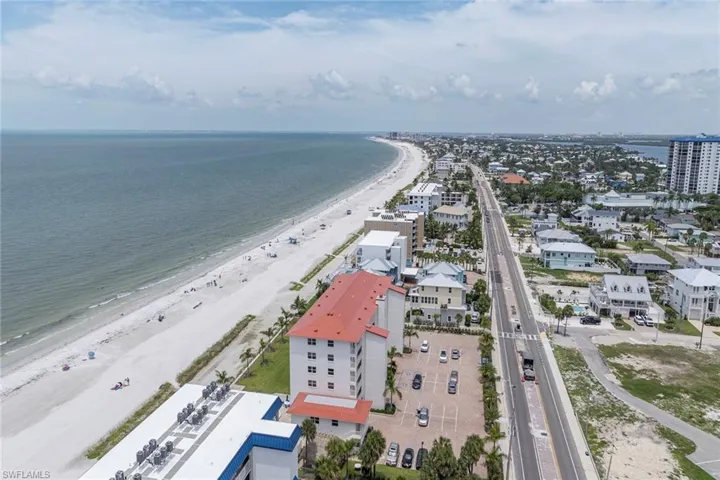 271 Randy Ln, Fort Myers Beach, Florida 33931