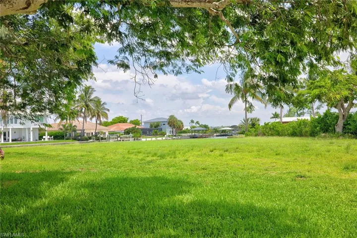 271 Randy Ln, Fort Myers Beach, Florida 33931